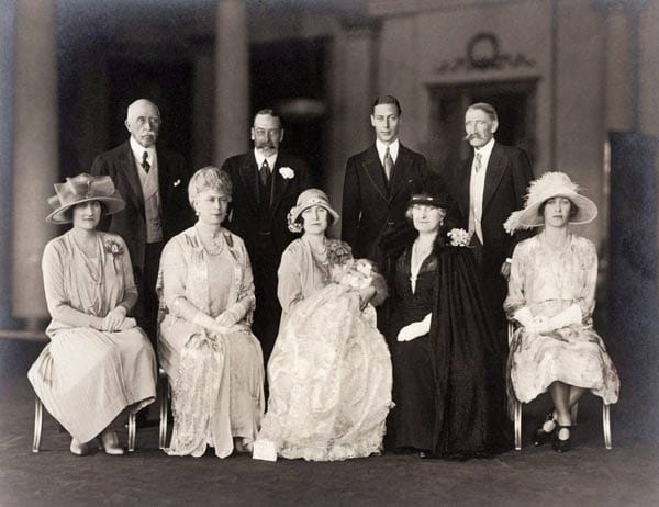 Die königliche Familie bei der Taufe von Elizabeth im Jahr 1926.