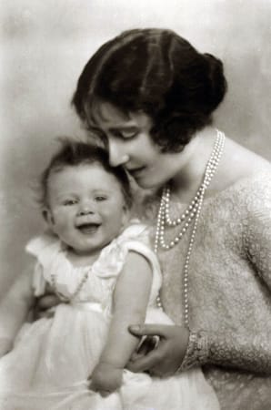 Klein Elizabeth zusammen mit ihrer Mutter. (Foto:AP)