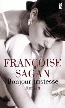 Als Françoise Sagan 1954 "Bonjour Tristesse" veröffentlichte, war ganz Frankreich entsetzt: Wie kann eine 18-Jährige so freizügig über Sexualität schreiben? Heute freilich würde Sagans Klassiker keinen solchen Skandal mehr verursachen. Doch die Geschichte um ein junges Mädchen, das mithilfe sexueller Intrigen ihren Vater und dessen Geliebte auseinanderbringt, liest sich immer noch sowohl spannend als auch sinnlich.