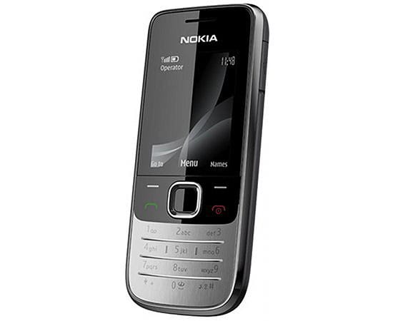 Das UMTS auch für weniger als 100 Euro zu haben ist, beweist das Nokia 2730 Classic. Zudem bietet das Handy unter anderem eine 3,5-Millimeter Klinkenbuchse für den Anschluss hochwertiger Kopfhörer und eine 2-Megapixelkamera. Kein Wunder, dass das Handy das bestplatzierte Gerät unter 100 Euro in der Fachzeitschrift "Connect" ist. (