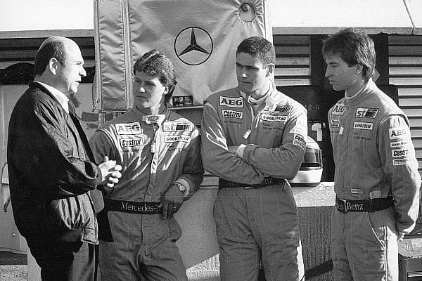 "Würden Sie diesen Männern Ihren Mercedes anvertrauen?" Peter Sauber mit seinen Junioren: Michael Schumacher, Karl Wendlinger und Heinz-Harald Frentzen.
