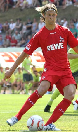 Mittelfeldspieler Martin Lanig wechselt vom VfB Stuttgart zum 1. FC Köln (Ablöse: ca. 1 Million Euro).