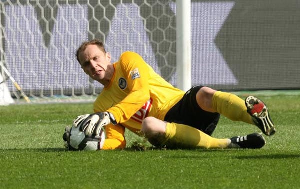 Torwart Jaroslav Drobny verlässt Hertha BSC ablösefrei und wechselt zum Hamburger SV.