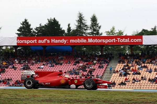 Rot steht in Hockenheim für Speed: das schnellste Auto (Ferrari) und die schnellste Formel-1-Seite im mobilen Internet ('Motorsport-Total.com')!