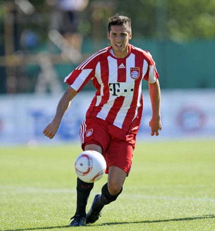 José Ernesto Sosa wurde als großes argentinisches Talent verpflichtet, konnte bei seinen wenigen Einsätzen bei den Bayern aber nie überzeugen. Die Perspektive auf einen Platz in der Bayern-Elf ist gleich Null. ( José Ernesto Sosa wurde als großes argentinisches Talent verpflichtet, konnte bei seinen wenigen Einsätzen bei den Bayern aber nie überzeugen. Die Perspektive auf einen Platz in der Bayern-Elf ist gleich Null. (