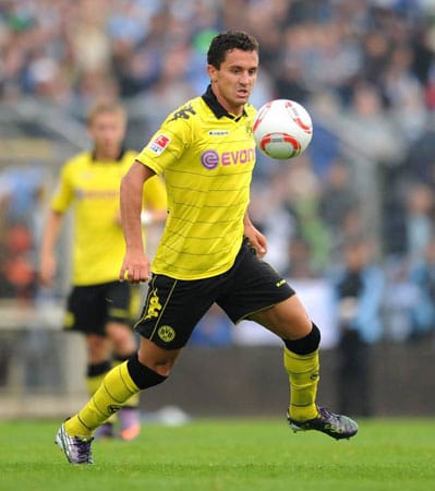 Dimitar Rangelov kam vor einem Jahr aus Cottbus. Letzte Saison hatte er nur 10 Einsätze, er kann wohl wieder gehen. ( Dimitar Rangelov kam vor einem Jahr aus Cottbus. Letzte Saison hatte er nur 10 Einsätze, er kann wohl wieder gehen. (