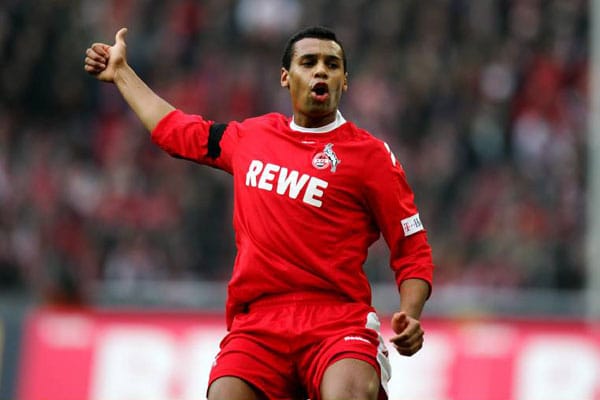 Sein Bruder spielt beim FC Schalke 04 groß auf. Marvin Matip dagegen ist auf dem absteigenden Ast und kann den 1. FC Köln verlassen. ( Sein Bruder spielt beim FC Schalke 04 groß auf. Marvin Matip dagegen ist auf dem absteigenden Ast und kann den 1. FC Köln verlassen. (