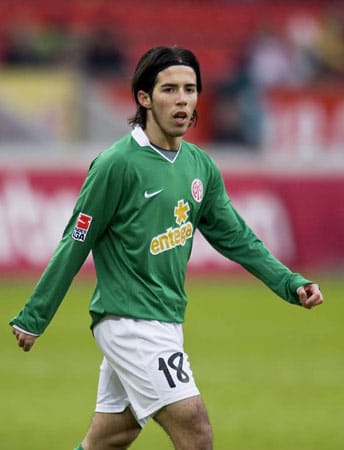 Galt mal als das größte Talent Albaniens. Bei Mainz 05 kam er nie über den Status des Ergänzungsspielers hinaus: Jahmir Hyka. ( Galt mal als das größte Talent Albaniens. Bei Mainz 05 kam er nie über den Status des Ergänzungsspielers hinaus: Jahmir Hyka. (