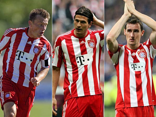 Drei Kandidaten für eine Position: Ivica Olic (li.), Mario Gomez (mi.) und Miroslav Klose kämpfen um die einzige freie Stelle, die es für einen Stürmer im 4-2-3-1-System von Louis Van Gaal gibt. Im Supercup spielte Olic auf der Robben-Position und Klose erzielte einen Treffer. Es sieht nach einem Bankplatz für Mario Gomez aus. (Fotos: imago, Kombo: t-online.de) Drei Kandidaten für eine Position: Ivica Olic (li.), Mario Gomez (mi.) und Miroslav Klose kämpfen um die einzige freie Stelle, die es für einen Stürmer im 4-2-3-1-System von Louis Van Gaal gibt. Im Supercup spielte Olic auf der Robben-Position und Klose erzielte einen Treffer. Es sieht nach einem Bankplatz für Mario Gomez aus. (Fotos: imago, Kombo: t-online.de)