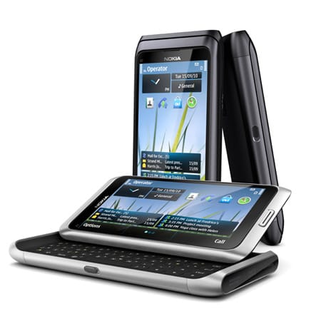 Nicht nur die Tastatur, sondern vor allem die umfangreiche Software-Ausstattung und die vielen Anschlussmöglichkeiten machen das E7 zumindest im Büroalltag zu einer ernsthaften Alternative zum Blackberry. (
