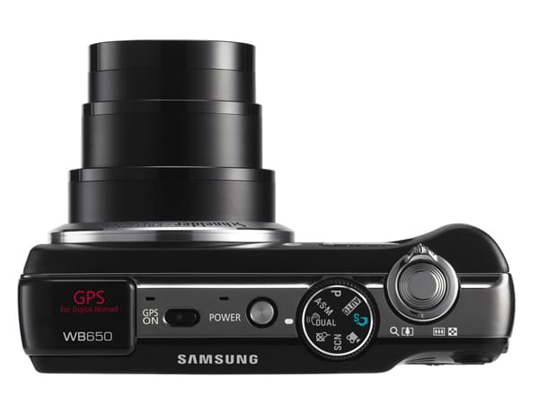 Immer mehr Kameras werden mit GPS-Ortsbestimmung ausgestattet. Damit können Kameras wie hier Samsungs WB650 den exakten Ort, an dem ein Bild fotografiert wurde, direkt in den Metadaten eines Bildes speichern. Die 400 Euro teure Samsung WB650 ist gut ausgestattet und bietet 12,1 Megapixel Auflösung und ein Zoomobjektiv, dass eine Brennweite von 24 mm bis 360 mm abdeckt.(