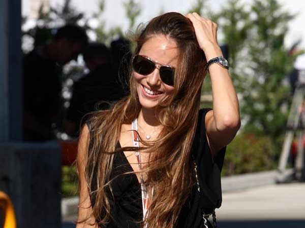Jessica Michibati hat gut lachen. Für die Freundin von Weltmeister Jenson Button ist der Grand Prix in Suzuka sozusagen das Heimrennen, sie stammt aus Japan. (