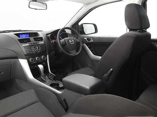 Der Innenraum des Pick-up soll den gewohnten Komfort von Mazda bieten. (