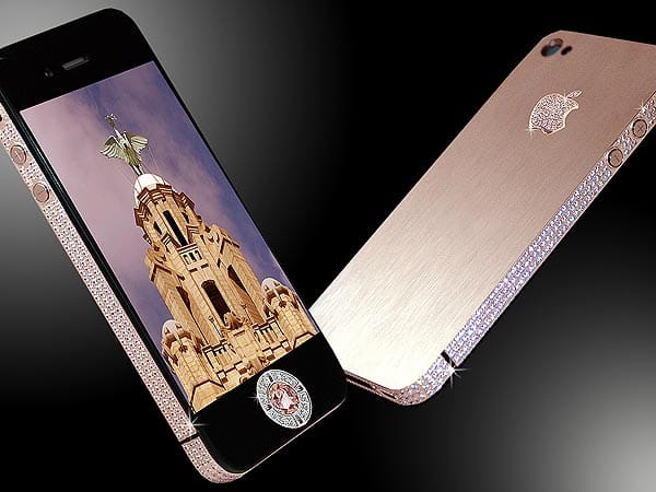Platz 1: Das teuerste Handy der Welt ist ebenfalls ein iPhone und ebenfalls von Stuart Hughes. Umgerechnet rund 5,7 Millionen Euro kostet das iPhone Supreme Diamond Rose. Trotzdem ist das auf zwei Exemplare limitierte Gerät bereits ausverkauft. (