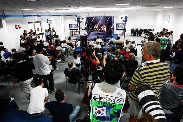 Großes Interesse bei der FIA-Pressekonferenz am Donnerstag, bei der sich die fünf WM-Anwärter den Fragen der Journalisten stellten.