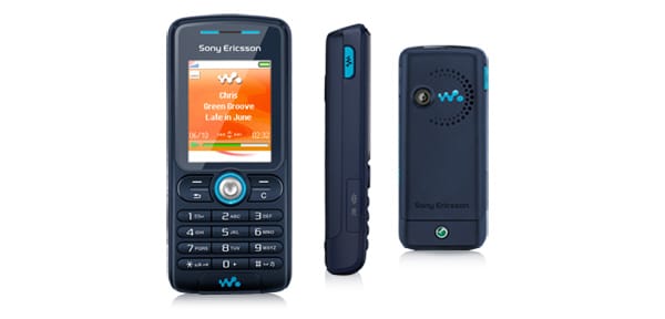 Dass nicht nur Nokia gute Einfachhandys herstellen kann beweist Sony Ericsson mit dem W200i. Das Handy mit dem Knubbeldesign ist ein echter Klassiker und verkaufte sich millionenfach. Zwar hat das Handy, das seit 2007 auf dem Markt ist, schon ein paar Jahre auf dem Buckel. Doch in Sachen Technik kann dieses Gerät immer noch locker mithalten (zum Testbericht). Lediglich die fehlende Bluetooth-Funktion trübt den Gesamteindruck etwas. (