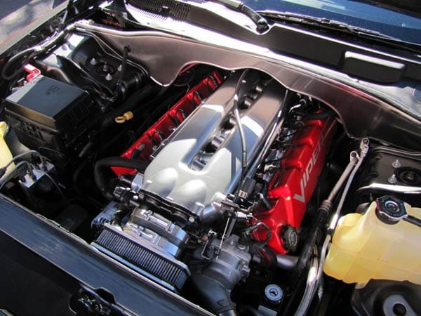 Tuningmesse SEMA 2010: Der Chrysler 300 C SRT-10 hat den Motor einer Dodge Viper eingepflanzt bekommen. (