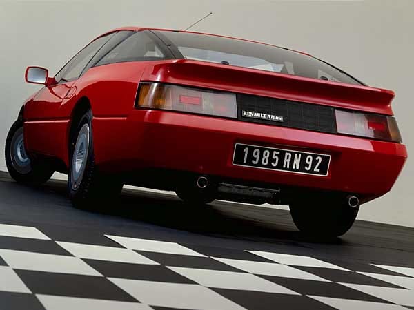 Die GT-Version leistete 160, später 185 PS. Der V6 Turbo hatte 200 PS im Heck. (