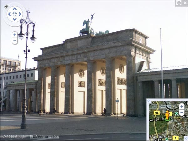 Berlin: Google Street View startet mit Bildern aus 20 deutschen Metropolen. Hier das Brandenburger Tor in Berlin (