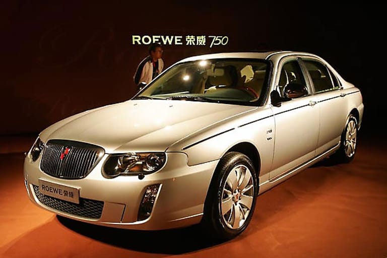 Die britische Marke Rover (1896 - 2005) wurde 1994 von BMW übernommen, 2000 wieder abgestoßen. In China ist der Rover 75 jetzt als Roewe 750 unterwegs.