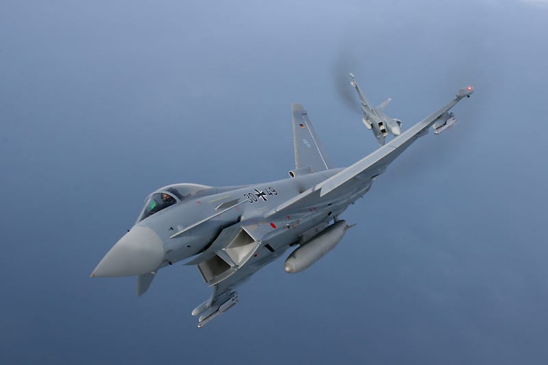 Eurofighterpiloten trainieren den Luftkampf. Eurofighterpiloten trainieren den Luftkampf.