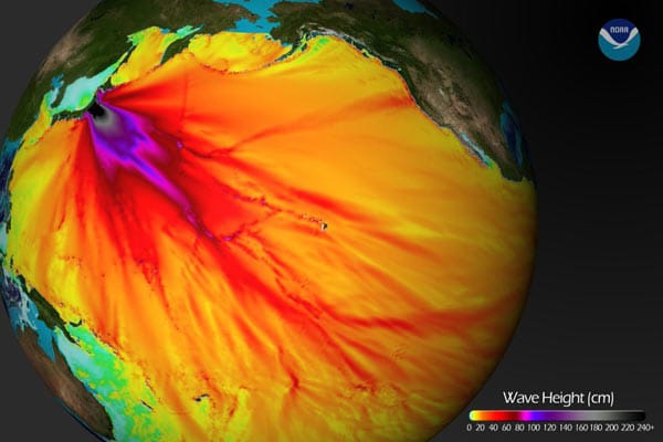 Tsunami-Vorhersage: Die amerikanische Wetterbehörde zeigte unmittelbar nach dem Beben, wie sich die Wellen vom Bebengebiet ausbreiten. Untermeerische Gebirge, Inseln und die Stoßrichtung des Meeresbodens bei dem Beben bestimmen unter anderem Richtung und Höhe der Wellen. ( Tsunami-Vorhersage: Die amerikanische Wetterbehörde zeigte unmittelbar nach dem Beben, wie sich die Wellen vom Bebengebiet ausbreiten. Untermeerische Gebirge, Inseln und die Stoßrichtung des Meeresbodens bei dem Beben bestimmen unter anderem Richtung und Höhe der Wellen. (