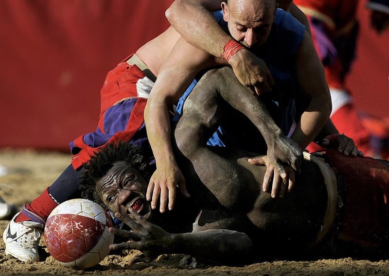 Die verrücktesten Sportarten: Calcio Storico Fiorentino. ( Die verrücktesten Sportarten: Calcio Storico Fiorentino. (