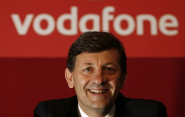 Vittorio Colao, Chef des Mobilfunk-Riesen Vodafone, verdiente 2010 12,03 Millionen Euro. Das ergab den zweiten Platz im Manager-Ranking. (Quelle: "Manager Magazin", Humboldt Universität Berlin,