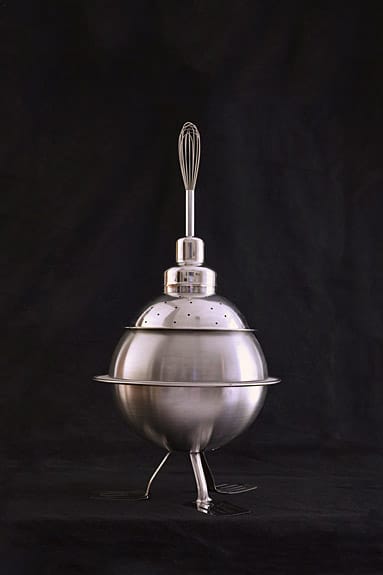 Aus der Serie "Everyday UFOs" von Gregg Louis. ( Aus der Serie "Everyday UFOs" von Gregg Louis. (