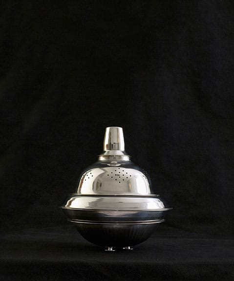 Aus der Serie "Everyday UFOs" von Gregg Louis. ( Aus der Serie "Everyday UFOs" von Gregg Louis. (