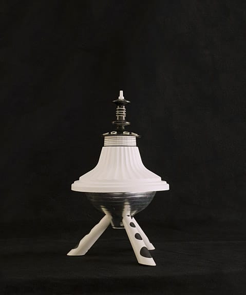 Aus der Serie "Everyday UFOs" von Gregg Louis. ( Aus der Serie "Everyday UFOs" von Gregg Louis. (