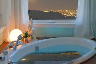 Mit acht Zutaten das Badezimmer zum luxuriösen SPA machen. (