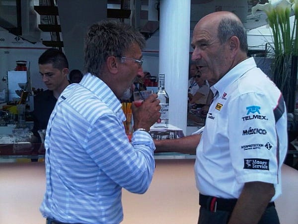 Während man bei Force India hauptsächlich Whisky und Wein bekommt, gibt's bei Sauber dank Sponsor Jose Cuervo Tequila. Einem mit einem goldenen Tropfen angehauchten Cocktail ist Ex-Teamchef Eddie Jordan selten abgeneigt.