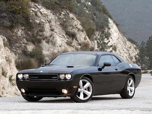In dem Jahr 2008 erschien der neue Dodge Challenger. Sowie der Mustang als auch der Challenger wurden im Retro-Design gebaut. (