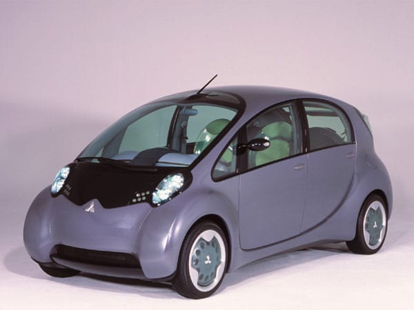 Auf dem Genfer Autosalon 2009 wurde der i-MiEV Prototype vorgestellt. Ein Concept-car für den europäischen Markt. (