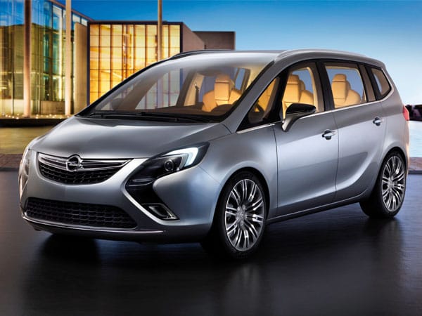 Opel präsentierte auf dem diesjährigen Genfer Autosalon den Zafira Tourer Concept. Die Front trägt bereits die Designmerkmale, mit denen Opel sein neues Markengesicht prägen will. (Foto. Opel)
