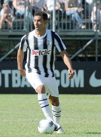 Außenstürmer Fabio Quagliarella wechselt für 10,5 Millionen Euro vom SSC Neapel zu Juventus Turin. Schon in der letzen Saison hatte der 28-Jährige für 4,5 Millionen Euro auf Leihbasis für die Alte Dame gespielt. (