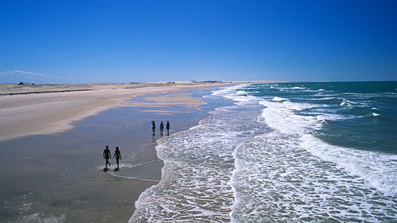 So schön ist der längste Strand der Welt.