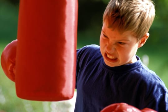 Aggression bei Kindern sollte man beobachten