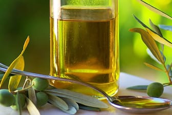 Olivenöl gilt vielen als das beste und gesündeste Speiseöl.