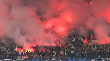 Der SSC Neapel bittet den FC Bayern München in den mit 60.000 Zuschauern restlos ausverkauften Hexenkessel "San Paolo". Mit einem Sieg im dritten Champions-League-Spiel der Gruppe A könnte der deutsche Rekordmeister einen großen Schritt in Richtung Achtelfinale machen. (