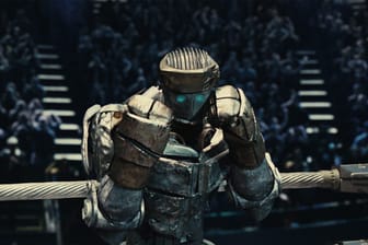 Roboter Atom tritt in "Real Steel" in Rockys Spuren.