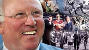Uwe Seeler feiert seinen 75. Geburtstag mit 300 Gästen in der Imtech-Arena. Uwe Seeler feiert seinen 75. Geburtstag mit 300 Gästen in der Imtech-Arena.