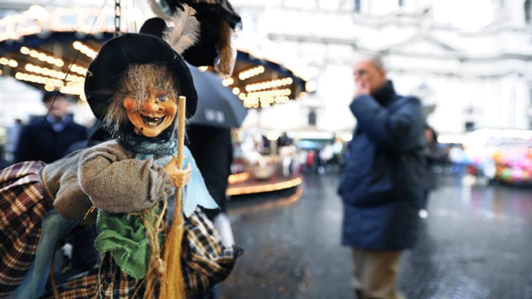 Weihnachten in anderen Ländern: In Italien bringt Befana die Geschenke