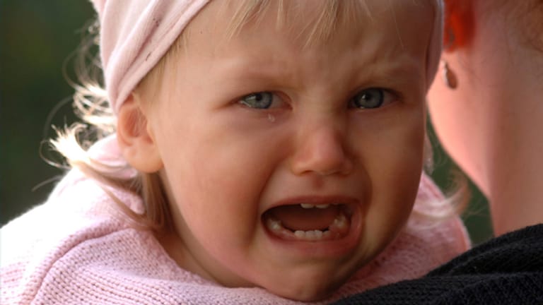 Kleinkinder: "Das ist doch kein Grund zum Weinen!" Mit diesem Satz lässt sich kein Kind trösten.