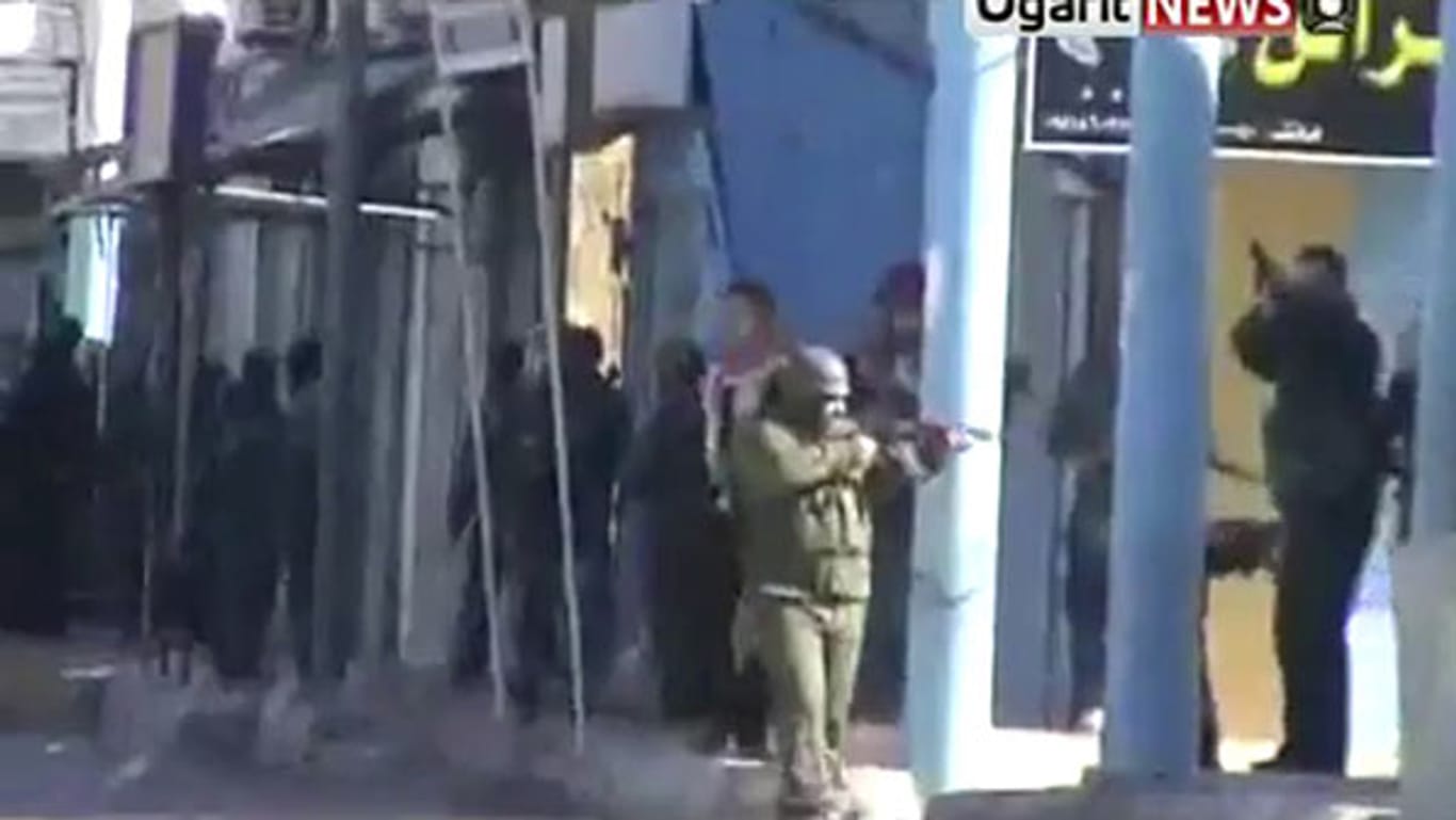 Ein Amateurvideo zeigt Gefechte in der Provinz Daraa zwischen Armee und Demonstranten