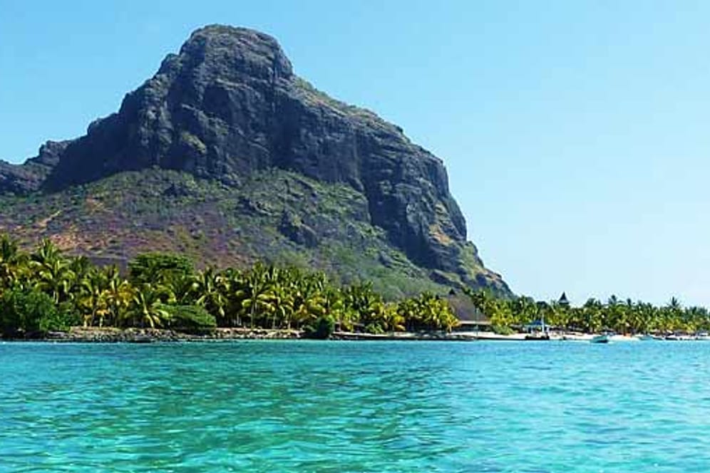 Der Le Morne Brabant liegt im Süden von Mauritius und ist 556 Meter hoch.