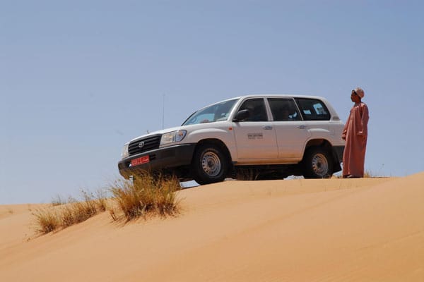 Der Oman wird auch wegen seiner weiten Blicke über Sandfelder bei Touristen immer beliebter.