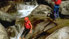 Canyoning im südfranzösischen Schluchtengebiet Gorges du Tarn.