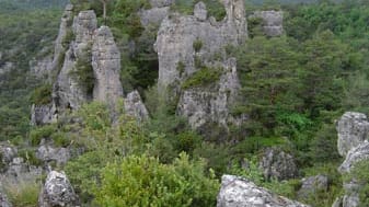 Südfrankreich hat nicht nur Wassersportlern, sondern auch Wanderern viel zu bieten.